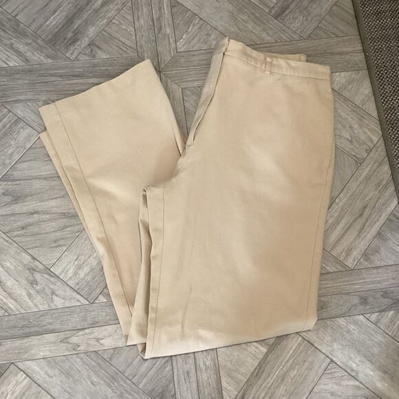 NWOT. Cutter & Buck Brand Women’s Tan Straight Leg Slacks in Size 14. - Picture 2 of 10